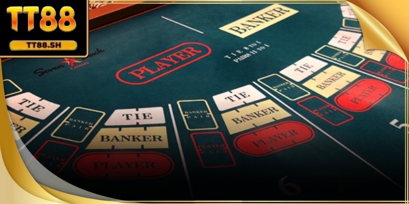 Điểm khác biệt của baccarat online so với các game bài khác là người chơi không có quyền quyết định đánh hay rút thêm bài.